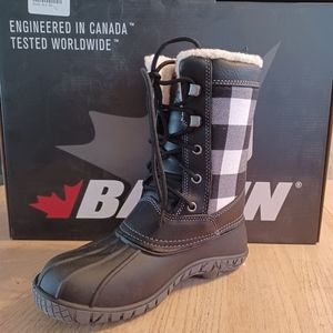 WOMENS BAFFIN "JASPER" LACE-UP BOOTS SIZE 6 NWT